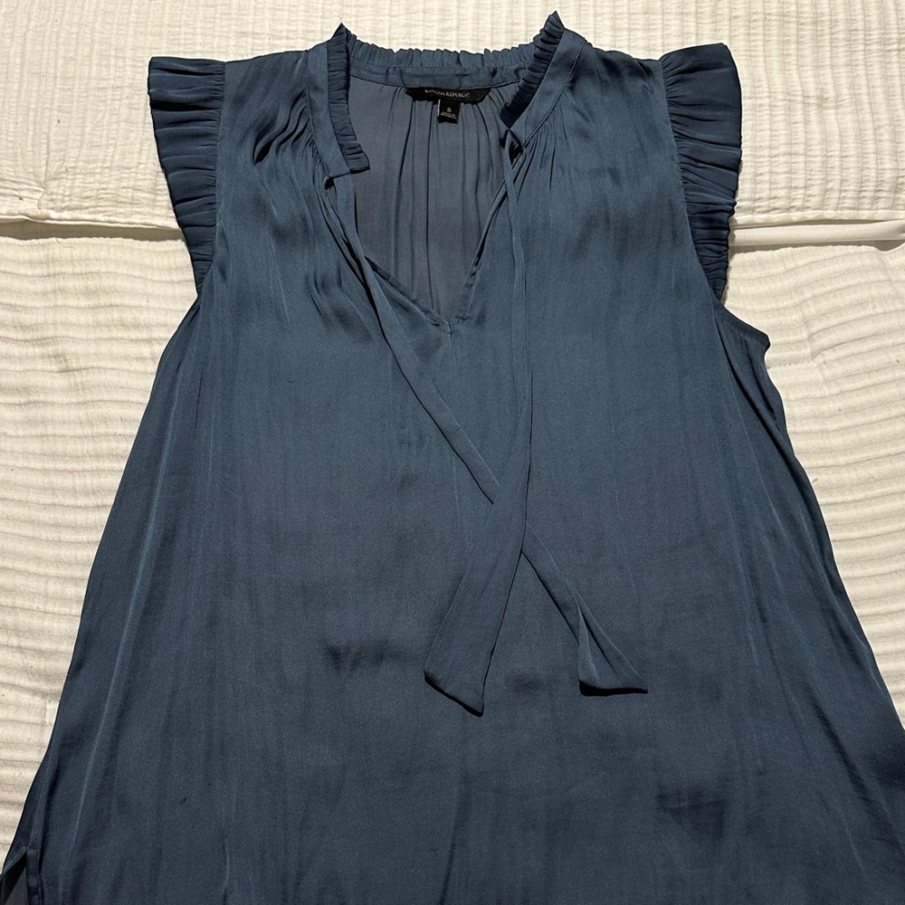 Banana Republic Ruffled Sleeveless Navy Blouse